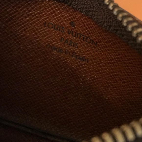 ❣️SOLD on Merc❣️💯Authentic HTF Louis Vuitton Cles - Picture 5 of 8